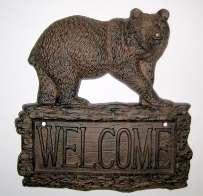 2-bear-welcome-sign